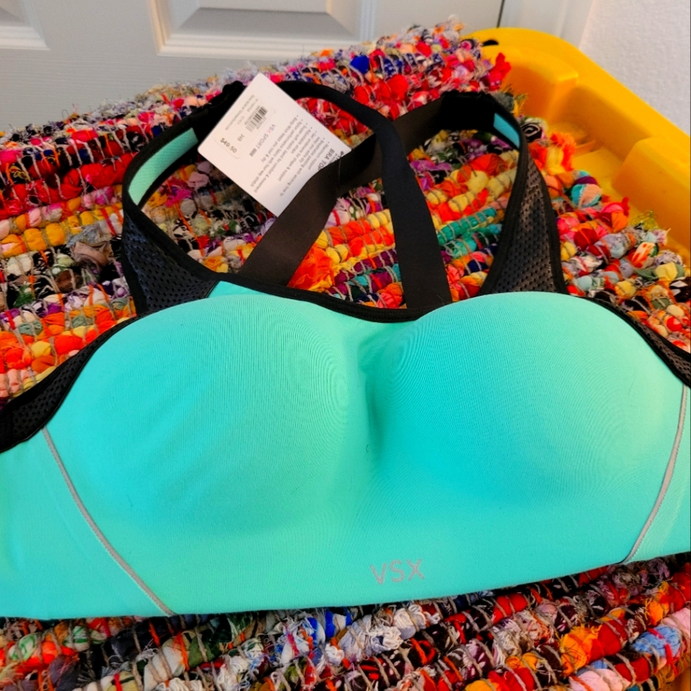 VSX Victoria's Secret Standout Sports Bra 34B